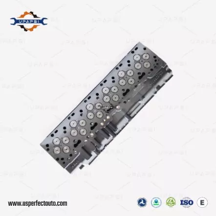 Cummins ISDE6.7 Ketua Silinder 4942138 untuk Cummins ISL ISC 8.3L 8.9L
